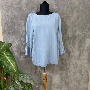 J. Jill Chambray Denim Blouse Top women’s M Ruffle Bell Sleeve Tencel Blue